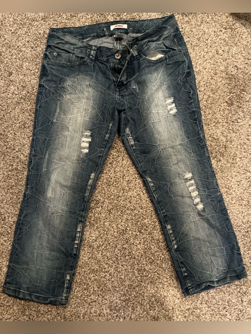 BONGO Distressed Faded Blue Cropped Jeans